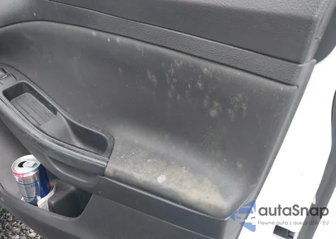 2015 Ford Focus Se z USA, uszkodzony, nr VIN 1FADP3F29FL243889